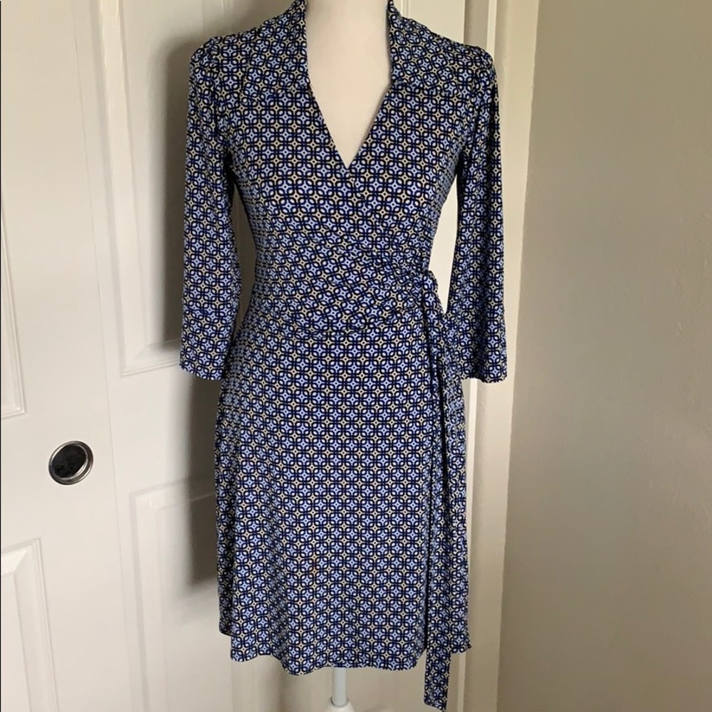 Laundry by Shelli Segal wrap dress